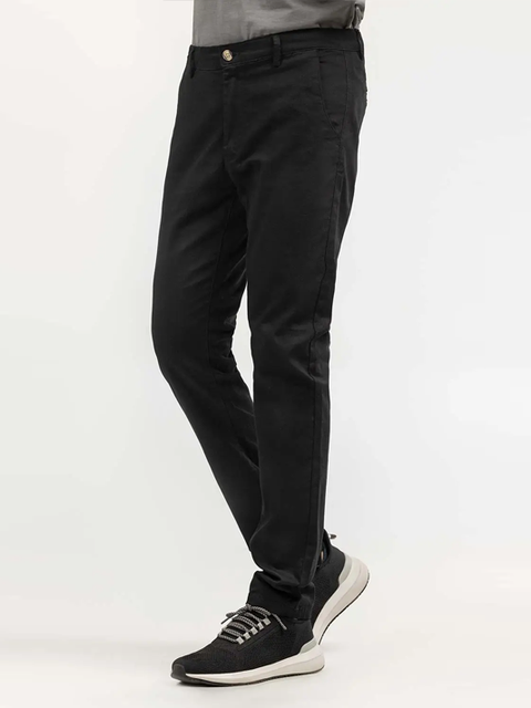 Basic Black Chino