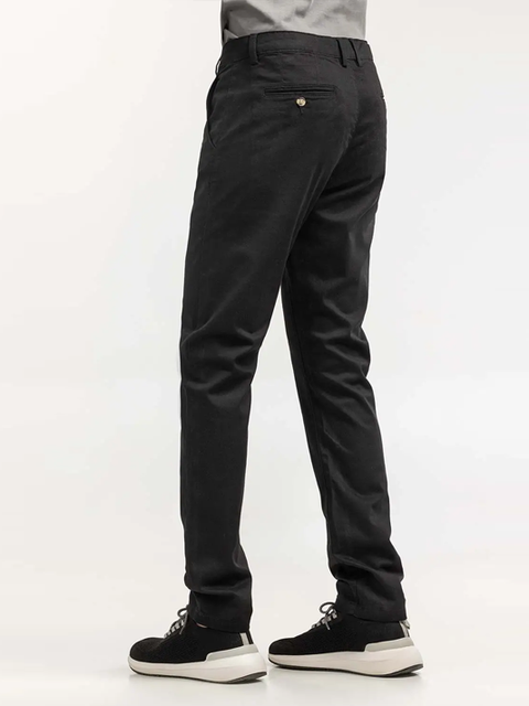 Basic Black Chino